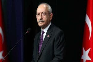 Olağan&uuml;st&uuml; MYK toplantısının ardından a&ccedil;ıklamalarda bulunan CHP lideri Kılı&ccedil;daroğlu, "Sen