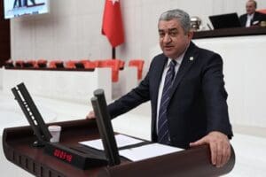 CHP İzmir Milletvekili Serter, G&ouml;ztepe-Altay futbol karşılaşmasında yaşanan olaylarla ilgili