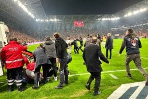 İZMİR'de Spor Toto 1'inci Lig'de m&uuml;cadele eden G&ouml;ztepe ile Altay
