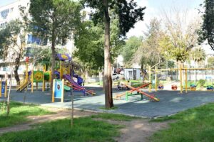 Bornova Belediyesi ilçede düzenlenmesi planlanan parkları Bornovalıların önerileri doğrultusunda yeniliyor.
