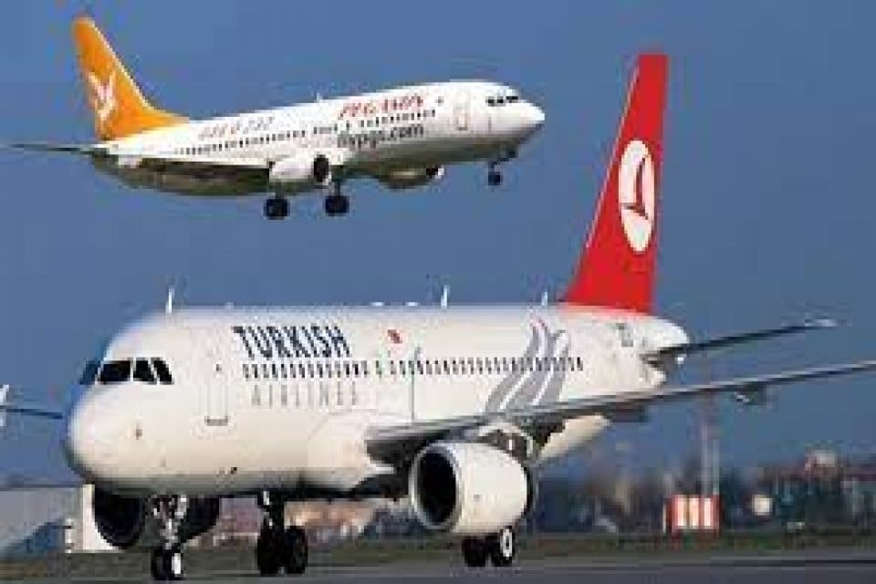 Kar yağışı a&ccedil;ıklamalarından sonra İptal edilen u&ccedil;uş seferleri THY ve