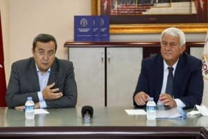 Konak Belediye Başkanı Abd&uuml;l Batur, İzmir Esnaf ve Sanatkarlar Odaları