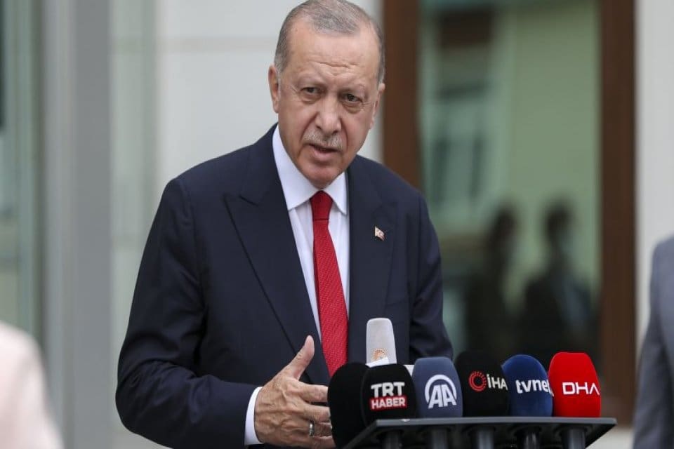 Cumhurbaşkanı Recep Tayyip Erdoğan, Cuma namazı &ccedil;ıkışı g&uuml;ndeme dair &ouml;nemli