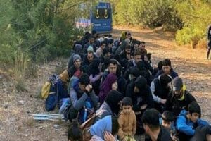 Muğla'nın Bodrum il&ccedil;esinde,&nbsp;ormanda, yasa dışı yollardan Yunan adalarına ge&ccedil;me hazırlığındaki