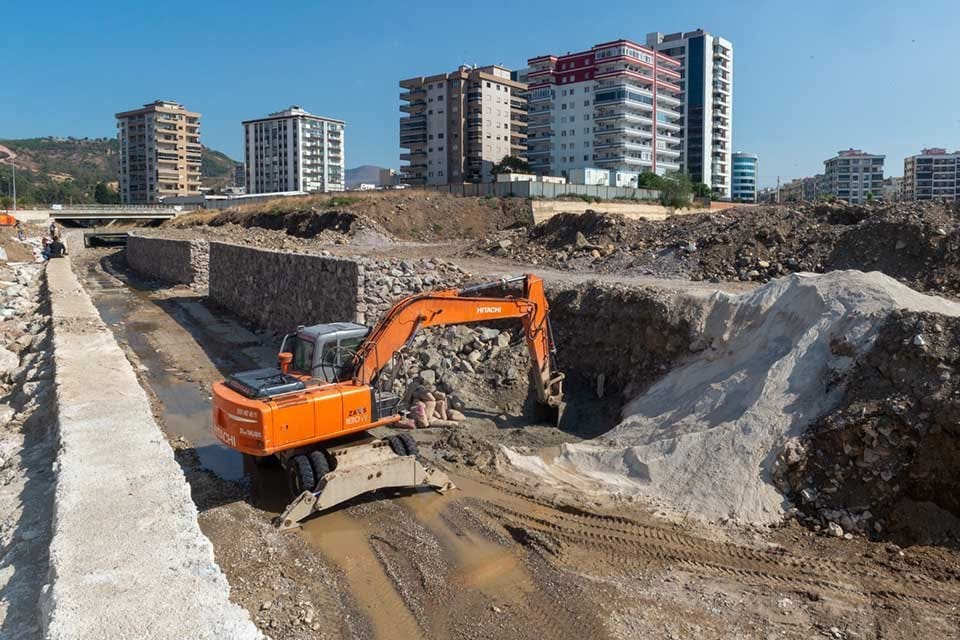 İzmir B&uuml;y&uuml;kşehir Belediyesi İZSU Genel M&uuml;d&uuml;rl&uuml;ğ&uuml;, &Ouml;rnekk&ouml;y mahallesinden ge&ccedil;en Bostanlı
