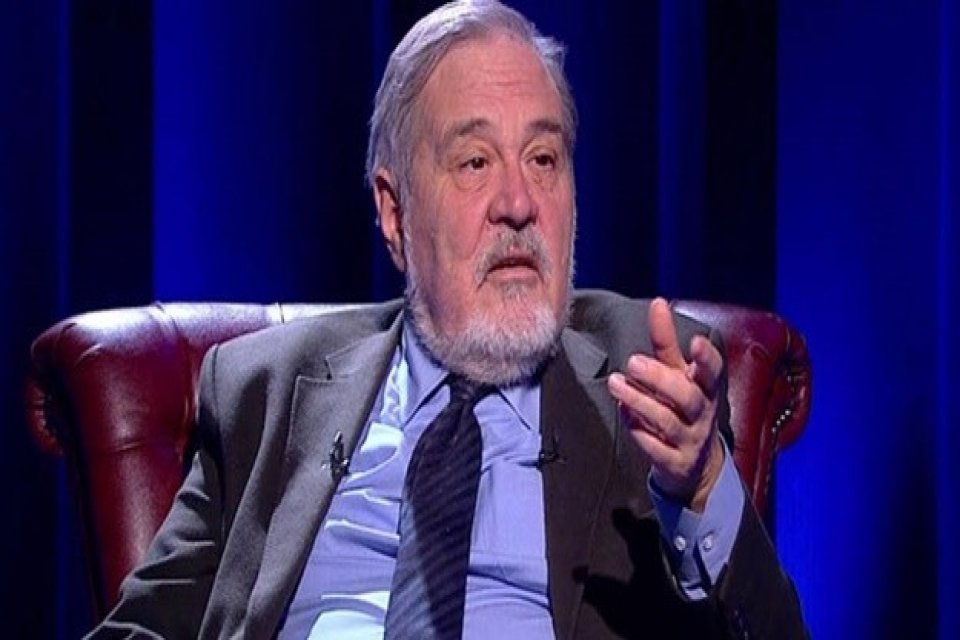 &Uuml;niversite &ouml;ğrencileriyle bir araya gelen Prof. Dr. İlber Ortaylı, "Asgari