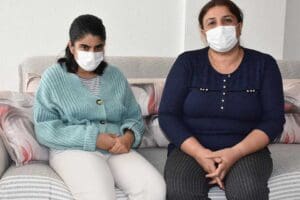 İZMİR'in Menemen il&ccedil;esinde yaşayan 25 yaşındaki otizmli Dicle Kayan, zorunlu