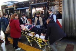 İzmir'de belediye otob&uuml;s&uuml; şof&ouml;r&uuml; Recai Ulusoy (34), aracında rahatsızlanan kadın