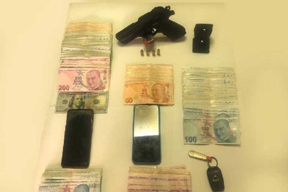 İzmir&rsquo;in Bayraklı il&ccedil;esine, 75 bin TL nakit parayla otomobil almak