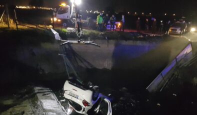 Otomobil sulama kanalına uçtu, sürücüsü kayıplara karıştı
