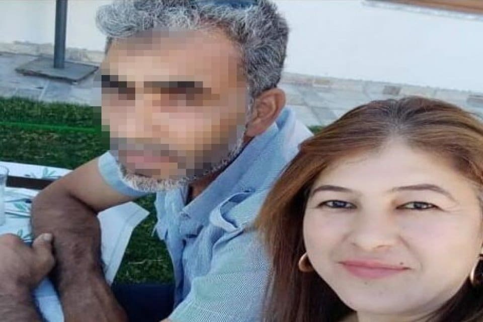 Muğla'da boşandığı Sevgi Yılmaz (34) ile &Ouml;zg&uuml;r Dağ'ı (25) otomobilde