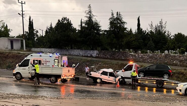 Otomobille çekici çarpıştı: 1 kişi hayatını kaybetti