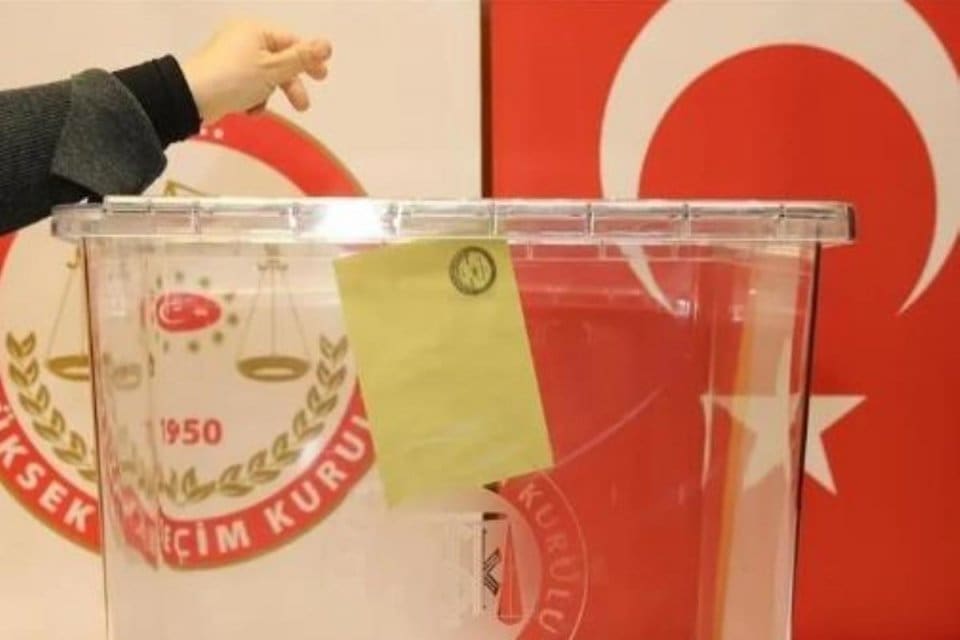 T&uuml;rkiye 14 Mayıs'ta yapılacak se&ccedil;imlere hazırlanırken, Millet İttifakı cephesinde milletvekili