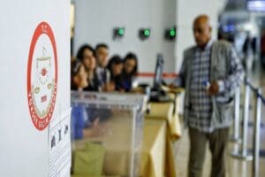 Se&ccedil;im Kanunu&rsquo;nda planlanan değişikliklere oy verme sisteminin de dahil edilmesi