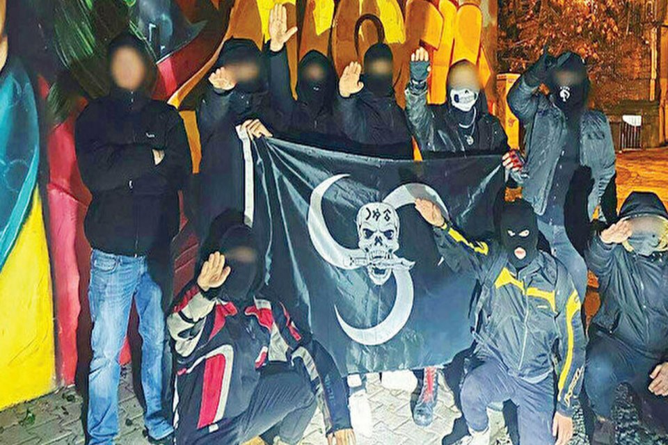 &Uuml;mit &Ouml;zdağ, İ&ccedil;işleri Bakanlığı'na y&uuml;r&uuml;y&uuml;ş&uuml;nde Ataman grubunun faaliyetleri ile partisinin