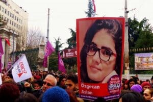 Mersin&rsquo;in Tarsus il&ccedil;esinde 11 Şubat 2015&rsquo;te evine gitmek &uuml;zere bindiği
