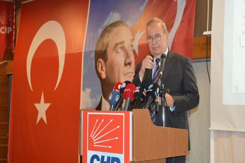 CHP s&ouml;zc&uuml;s&uuml; ve Tekirdağ Milletvekili Faik &Ouml;ztrak, iktidarın yeni ekonomi