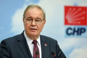 CHP Parti S&ouml;zc&uuml;s&uuml; Faik &Ouml;ztrak, Hazine ve Maliye Bakanı Nureddin