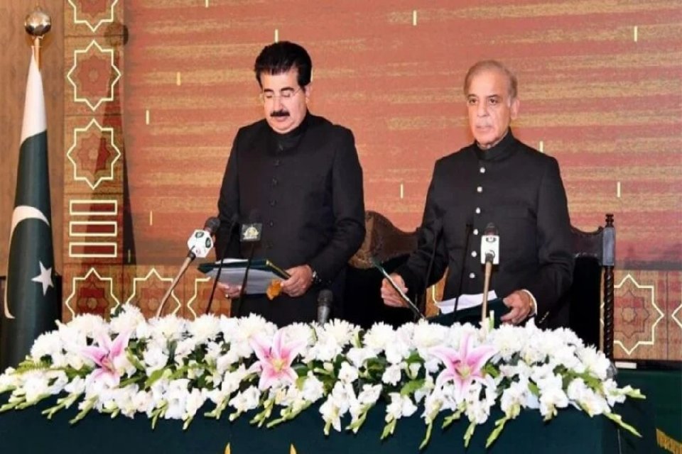 Pakistan&rsquo;da Başbakan Imran Khan&rsquo;ın g&ouml;revden alınmasının ardından Pakistan&rsquo;ın 23. Başbakanı