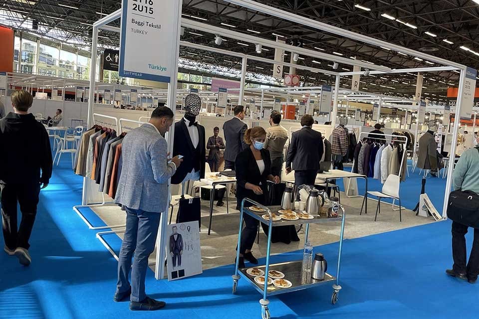 MODA end&uuml;strisi Fransa'ya ihracatında 1 milyar dolar hedefine bir adım