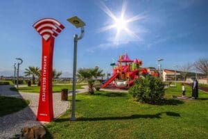 Bahar aylarının gelmesi ile birlikte il&ccedil;e genelindeki parklarda bakım ve