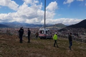 Burdur'un Bucak il&ccedil;esinde, 17 yaşındaki kız parkta tartıştığı 19 yaşındaki