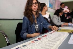 Korkusuz gazetesi yazarı Ahmet Takan, bug&uuml;n kaleme aldığı yazısında AREA