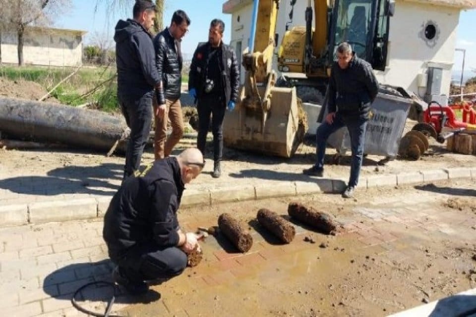 &Ccedil;anakkale'nin Gelibolu il&ccedil;esinde, kanalizasyon i&ccedil;in kazı yapılırken &Ccedil;anakkale Savaşları'ndan kaldığı