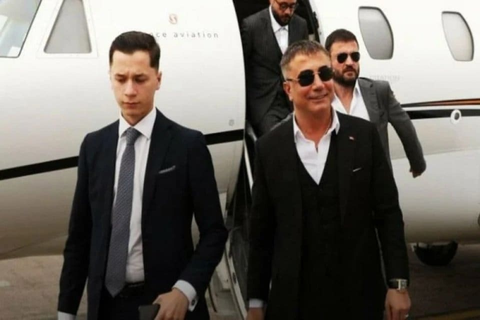 Su&ccedil; &ouml;rg&uuml;t&uuml; lideri Sedat Peker'in basın danışmanı olarak bilinen ve