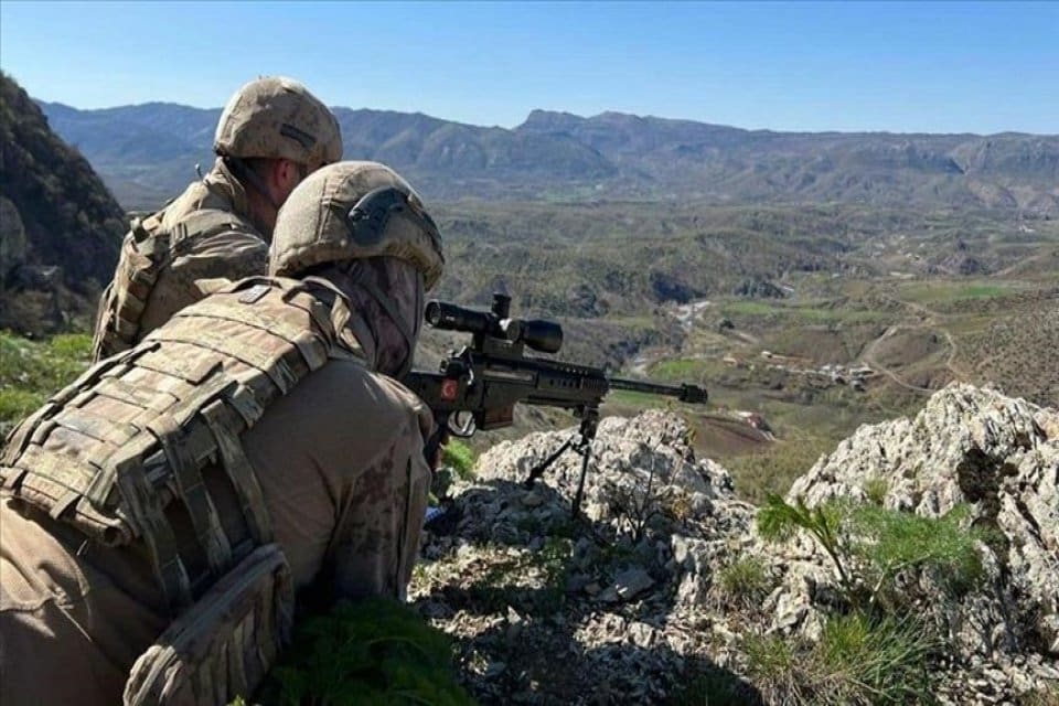 Pen&ccedil;e-Kilit Operasyonu B&ouml;lgesi'nde ter&ouml;r &ouml;rg&uuml;t&uuml; mensuplarınca a&ccedil;ılan taciz ateşi sonucu