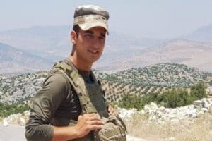 Pen&ccedil;e-Kilit Harekatı b&ouml;lgesinde g&ouml;rev yapan D&uuml;zceli uzman &ccedil;avuş Serhat Bal