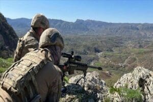 Milli Savunma Bakanlığı, Pen&ccedil;e-Kilit Operasyonu'nda, 10 PKK'lı ter&ouml;ristin daha etkisiz