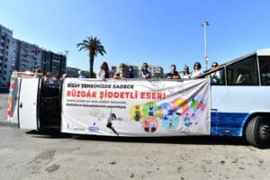 İzmir B&uuml;y&uuml;kşehir Belediyesi&rsquo;nin kadın &ccedil;alışanları i&ccedil;in oluşturduğu (PERGEL) projesi &uuml;yeleri,