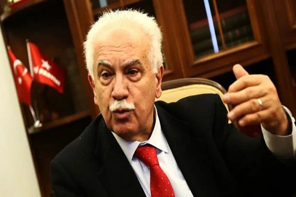 H&Uuml;DA-PAR'ın Cumhur İttifakı'na katılma ihtimaline tepki g&ouml;steren Doğu Perin&ccedil;ek, "Umarım