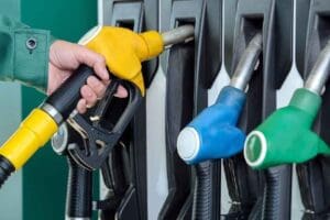 Petrol fiyatları &Ccedil;in'deki gelişmelerin yanı sıra, ılıman ge&ccedil;en kışın ve