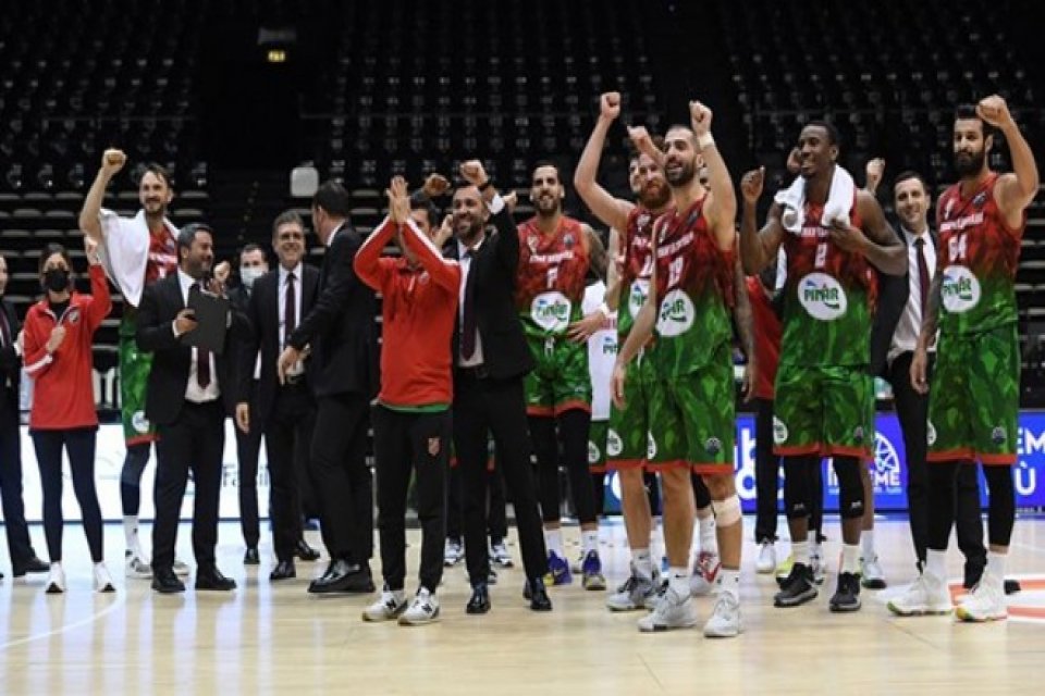 FIBA Şampiyonlar Ligi'nde hafta içinde Brindisi'yi yenerek adını 8'li Final'e