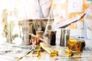 Fed'in sıkı duruşunu koruyacağı beklentileri doları altın ve euro karşısında
