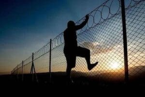 Suriye'den giriş yapıp T&uuml;rkiye &uuml;zerinden Yunanistan'a ka&ccedil;maya &ccedil;alışan &uuml;&ccedil; PKK'lı,
