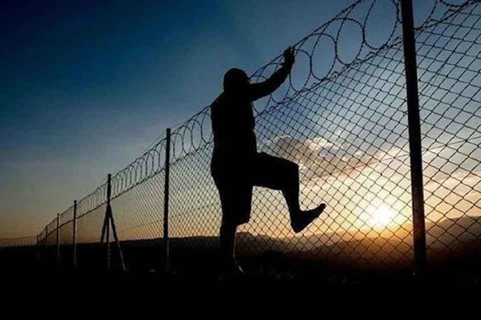 Suriye'den giriş yapıp T&uuml;rkiye &uuml;zerinden Yunanistan'a ka&ccedil;maya &ccedil;alışan &uuml;&ccedil; PKK'lı,