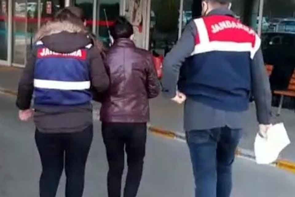 İZMİR'de, sosyal medyadan PKK/KCK ter&ouml;r &ouml;rg&uuml;t&uuml;n&uuml;n propagandasını yaptığı belirlenen 14