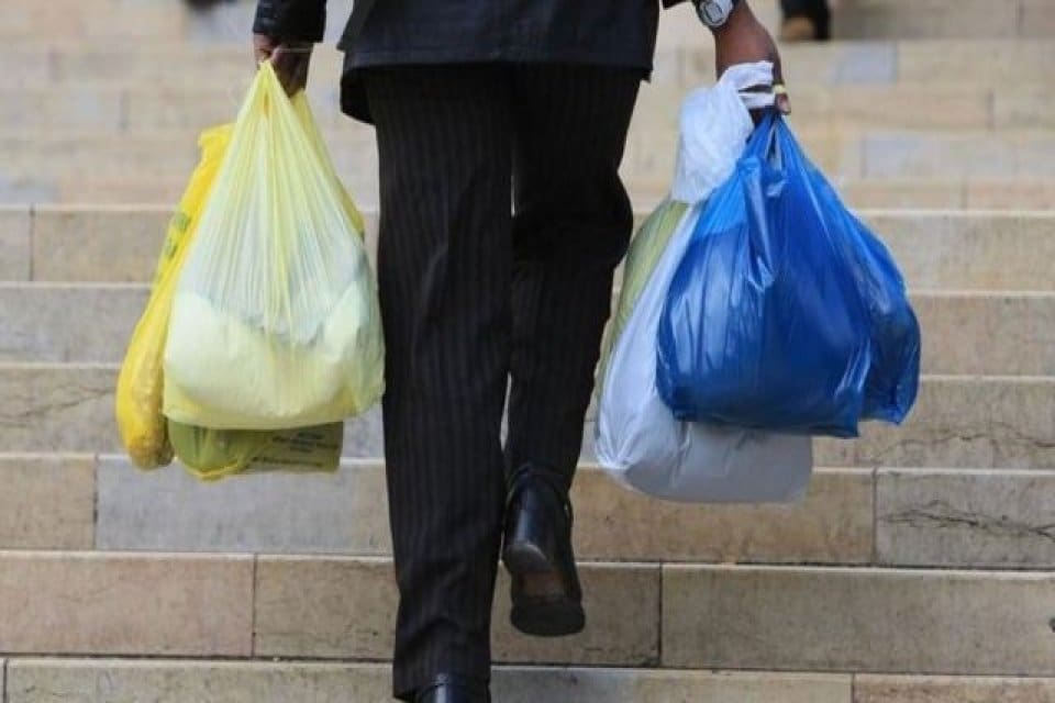 &Ccedil;evre, Şehircilik ve İklim Değişikliği Bakanlığınca plastik poşetlerin &uuml;cretlendirilmesine ilişkin