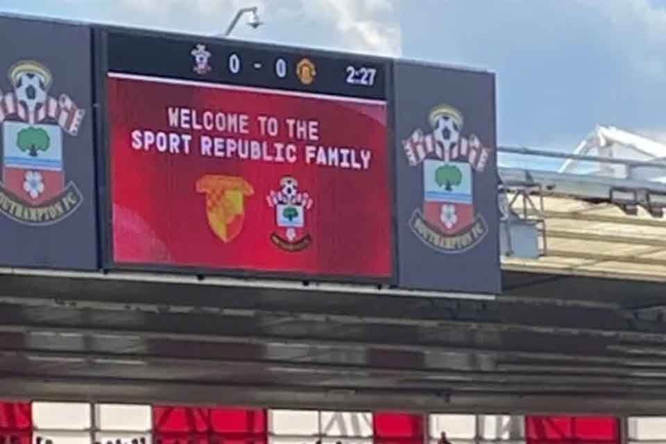 İngiltere Premier Lig'in 4. haftasının a&ccedil;ılış ma&ccedil;ında Manchester United, Southampton'ı