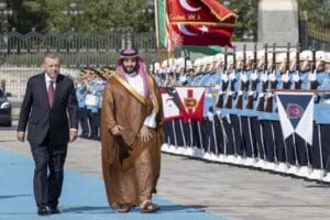 Suudi Arabistan Veliaht Prensi Muhammed bin Selman Ankara'ya geldi.&nbsp;Cumhurbaşkanı Erdoğan,&nbsp;Prens