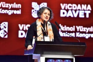İzmir B&uuml;y&uuml;kşehir Belediyesi tarafından d&uuml;zenlenen İkinci Y&uuml;zyılın İktisat Kongresi&rsquo;nin ikinci