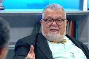Prof. Dr. Celal Şeng&ouml;r, İstanbul'da fay hattına en yakın il&ccedil;eleri