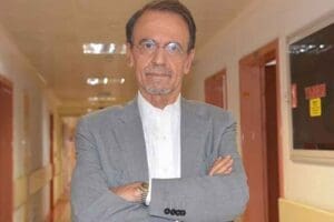 Prof. Mehmet Ceyhan Sağlık Bakanlığı'nın son aldığı maske kararına g&ouml;ndermede