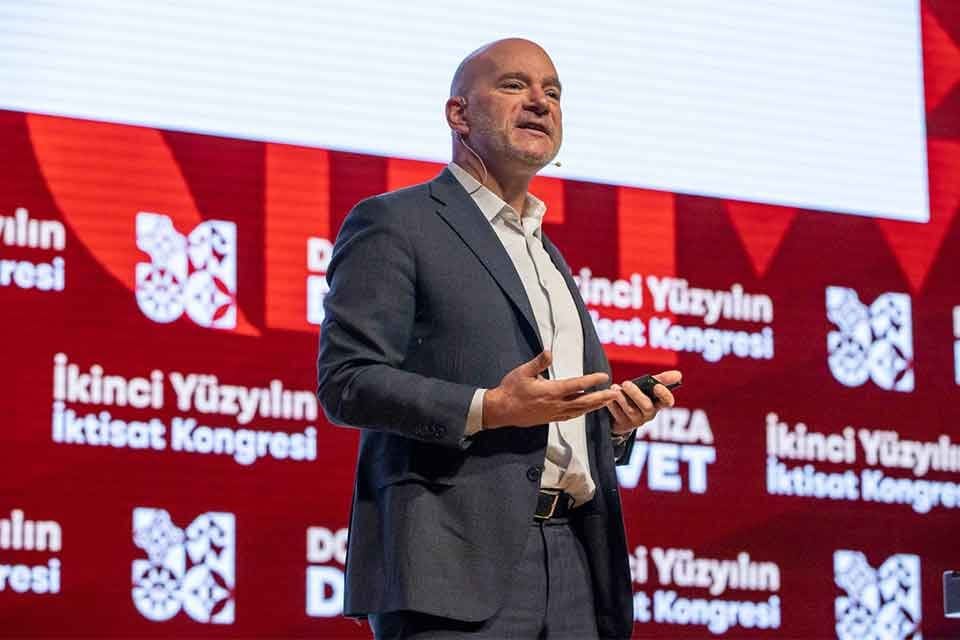 İzmir B&uuml;y&uuml;kşehir Belediyesi&rsquo;nin ev sahipliğinde d&uuml;zenlenen İkinci Y&uuml;zyılın İktisat Kongresi&rsquo;nin