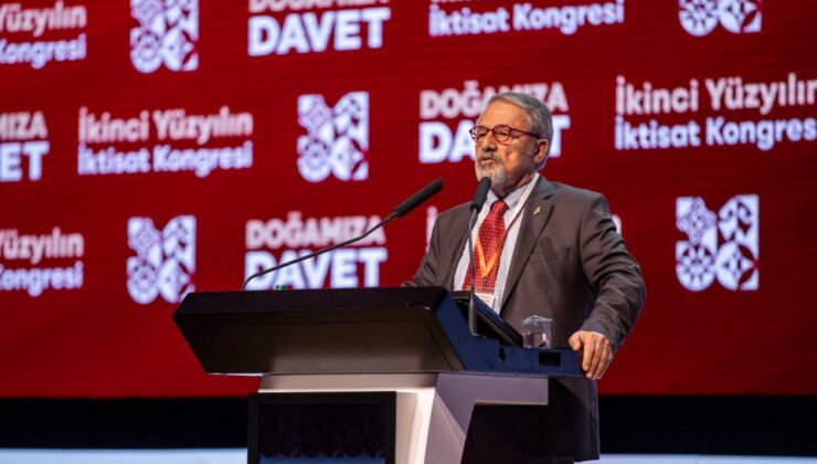 Prof. Dr. Naci Görür: ‘İzmir doğru yolda’