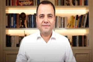 Prof. Dr. &Ouml;zg&uuml;r Demirtaş ekonomiye dair dikkat &ccedil;arpıcı&nbsp;değerlendirmelerde bulundu. Sabancı