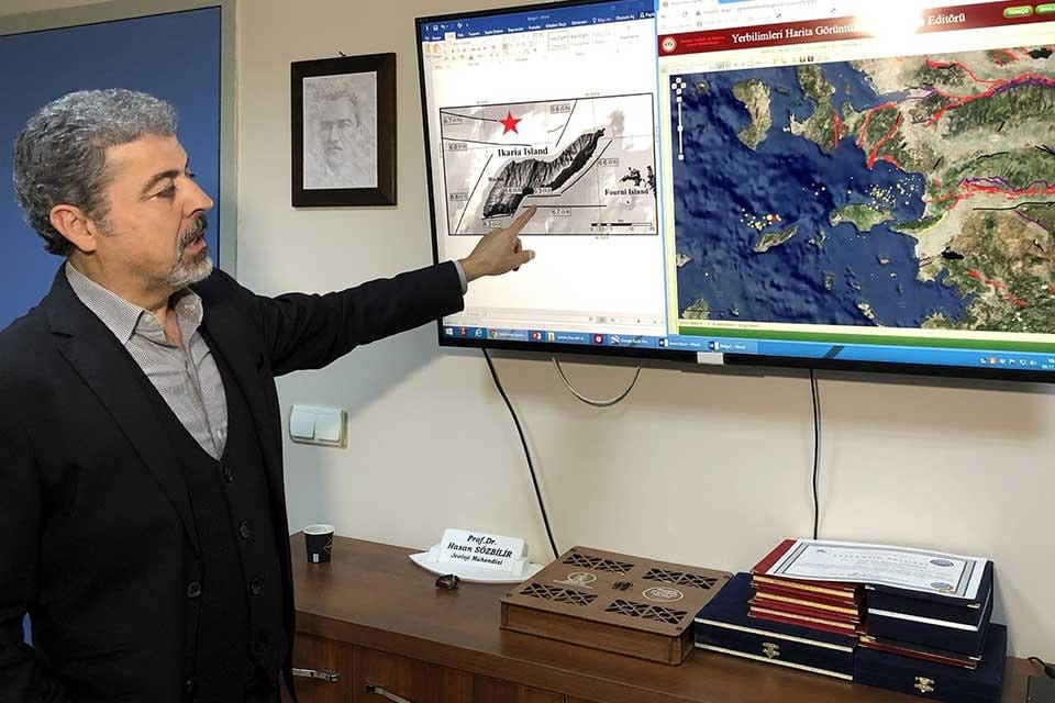 İzmir Dokuz Eyl&uuml;l &Uuml;niversitesi (DE&Uuml;) Deprem Araştırma ve Uygulama Merkezi